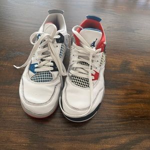 Boys Jordan’s Retro 4